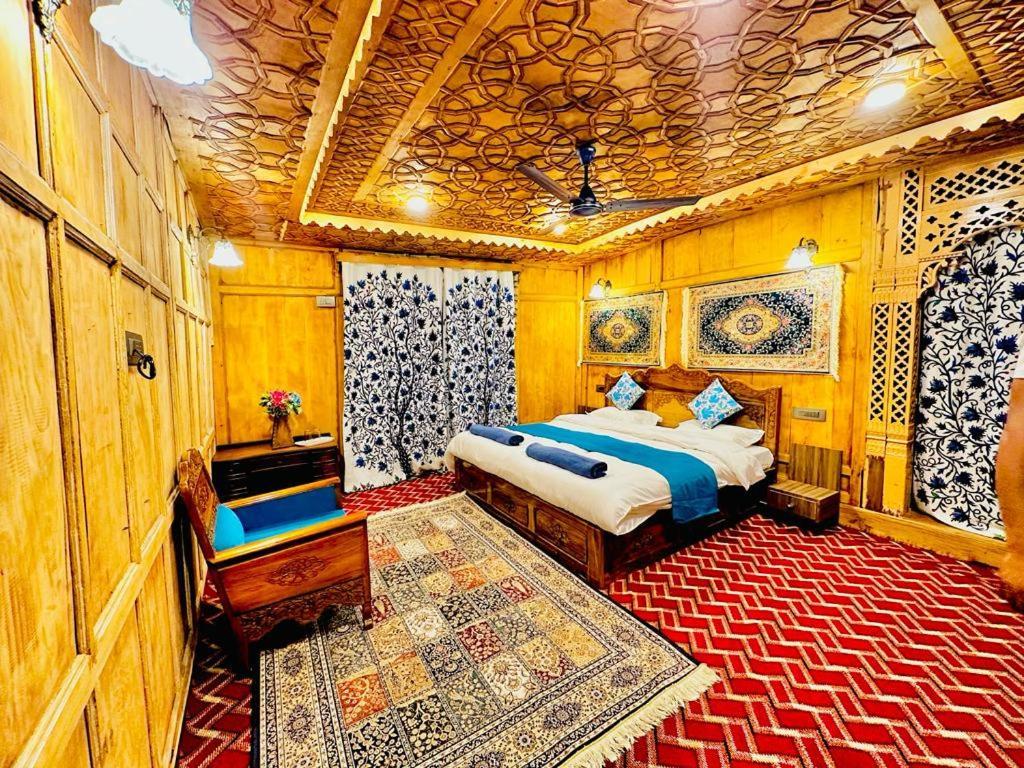 Hotel New Zealand Group Of Houseboats Srīnagar Exterior foto