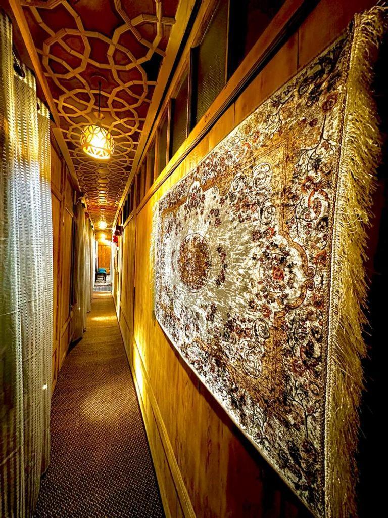 Hotel New Zealand Group Of Houseboats Srīnagar Exterior foto